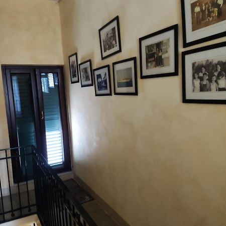 La Casa Dellamericano - Casa D'Epoca Anni '30 Aliano 外观 照片